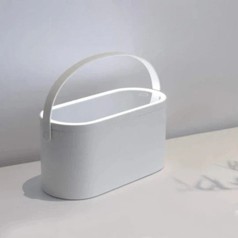 LEDミラーと統合収納を備えた完璧な美