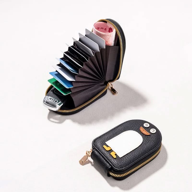Portofel pentru carduri - model compact și rezistent cu pinguin 
