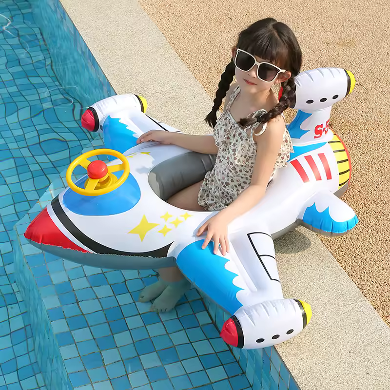 Bouée enfant style avion pour jouer dans l’eau