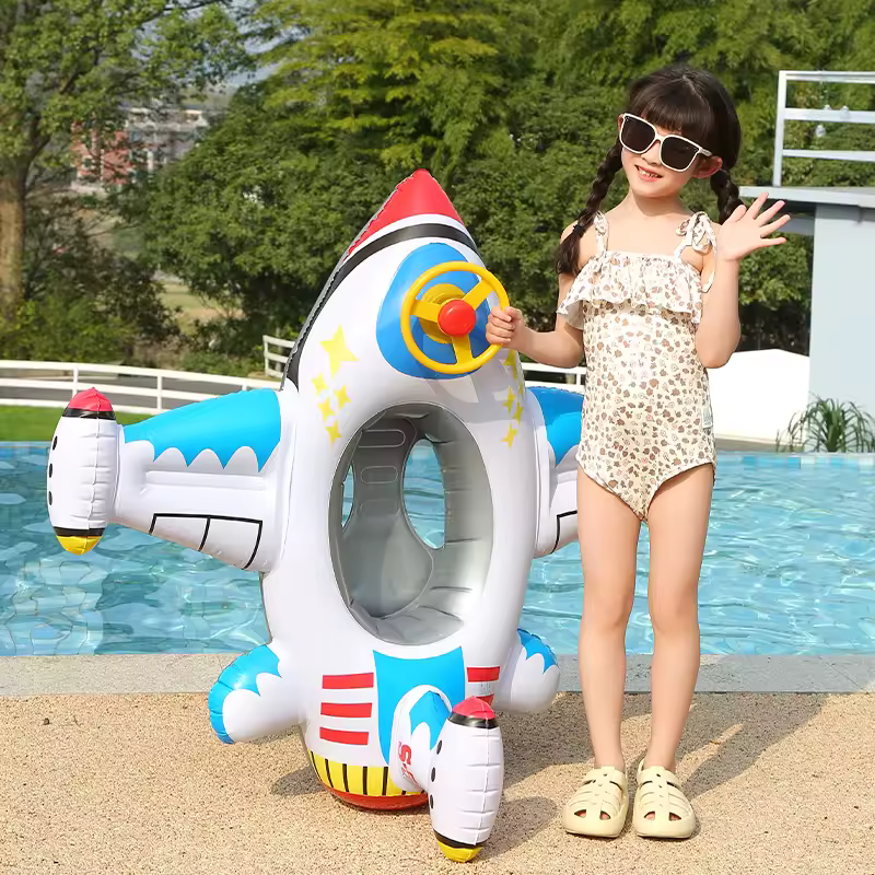 Bouée enfant style avion pour jouer dans l’eau