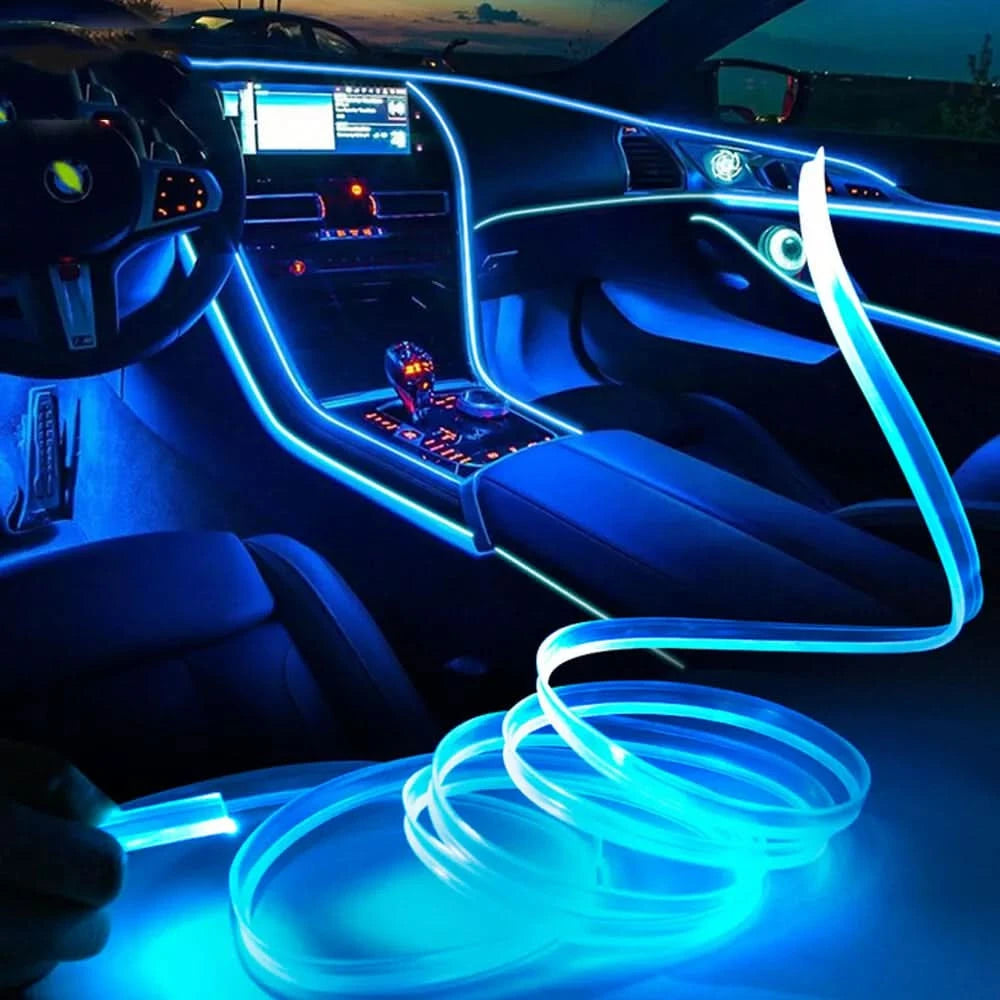 Iluminare LED pentru un interior de mașină stilat 